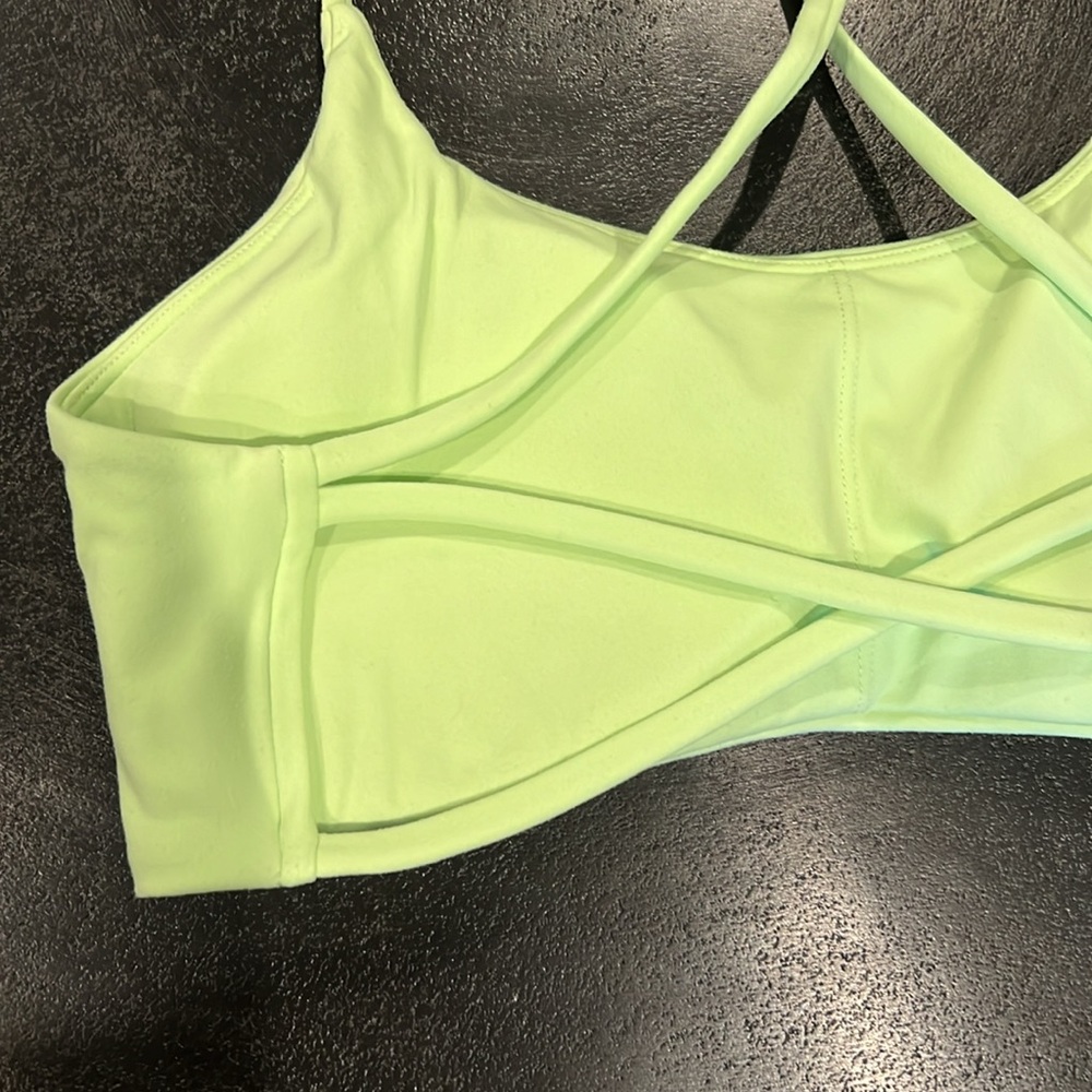 Strappy sports bra size small